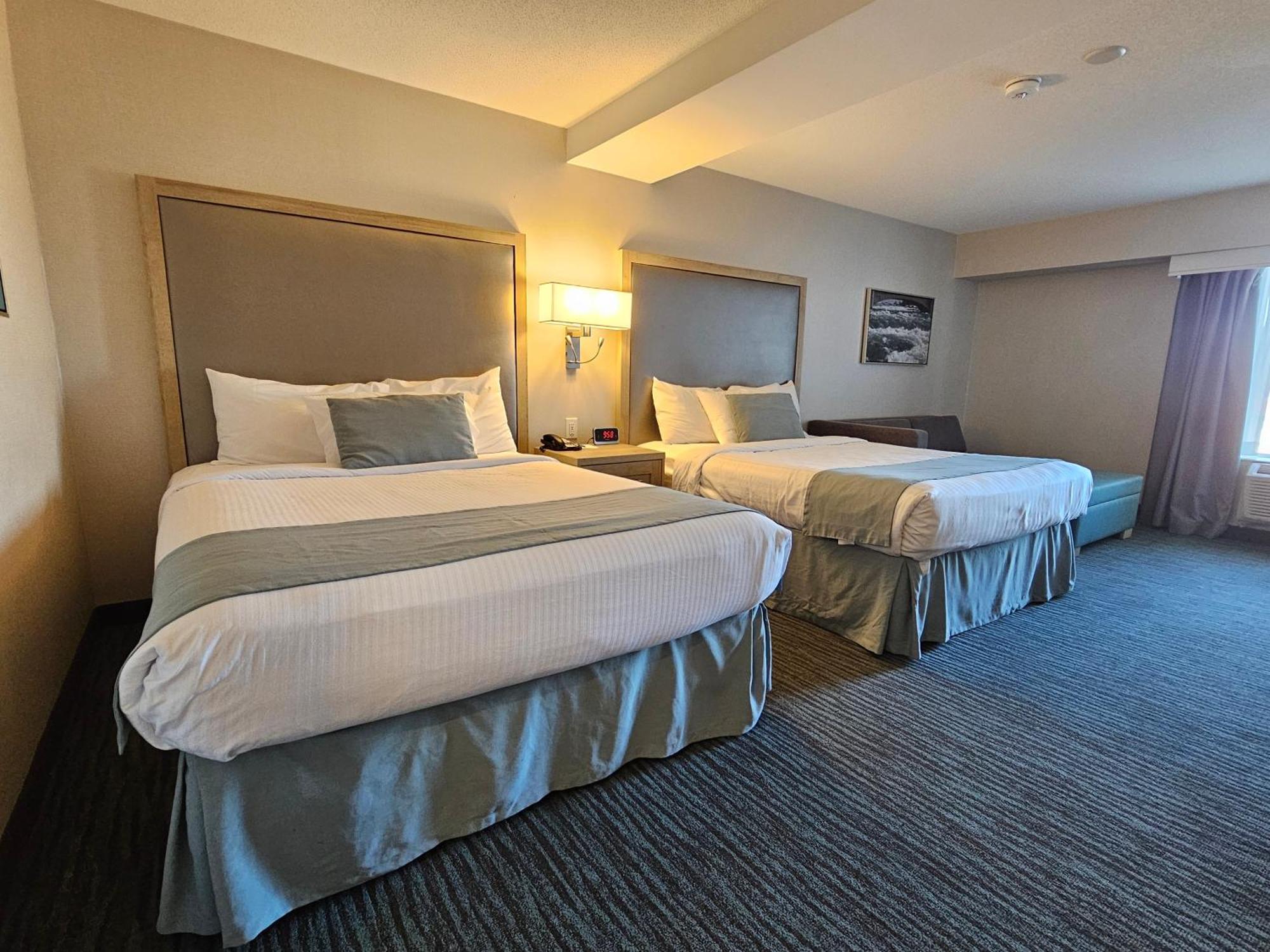 Vittoria & 4* Niagara Falls